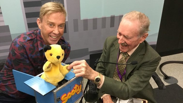 Richard takes Sooty