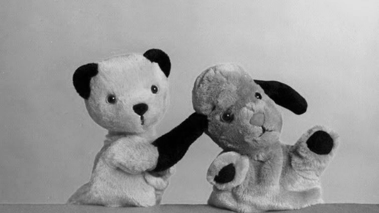 Sooty Sweep The Poke